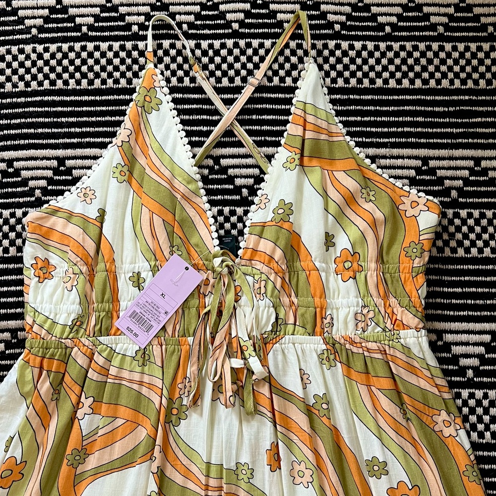 Groovy 70’s Vintage Style Wild Fable Mini Dress with Cross Back